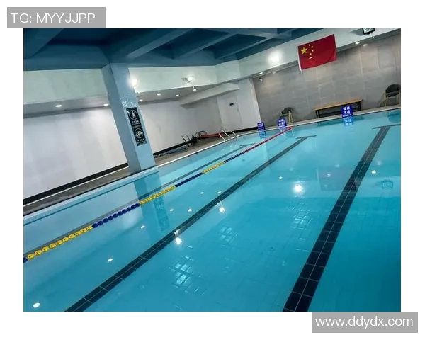 游泳技巧全面解析：从基础训练到高阶提升，助你成为泳池中的高手